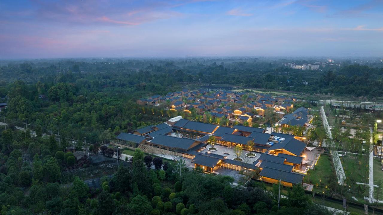 Angsana Chengdu Wenjiang Hotell Exteriör bild